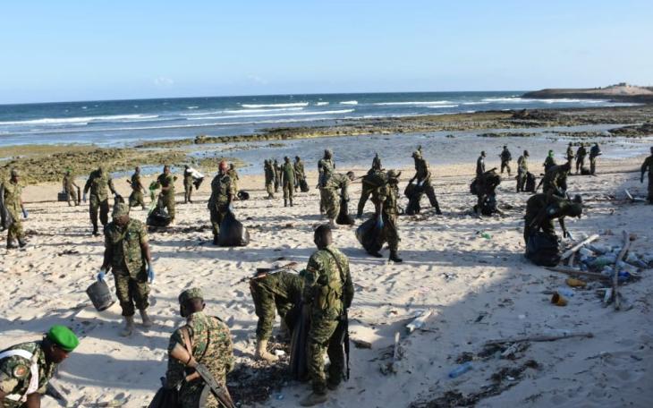 Beach cleaning to eliminate plastics takes root in Somalia